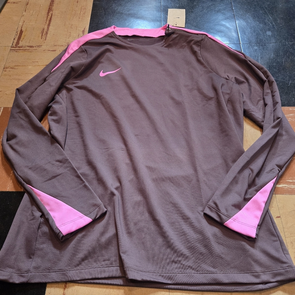 Nike long sleeved shirt brown pink womens size XL NWT